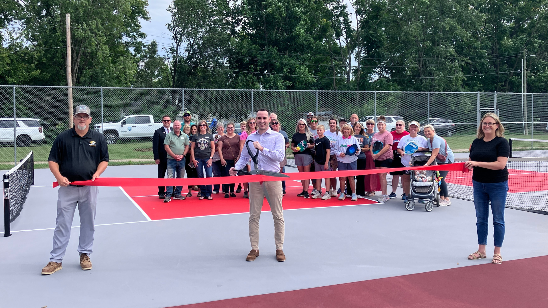 Ribbon Cutting Held for New Pickleball Courts